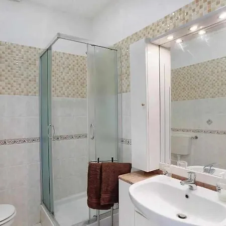 Frida アパート *