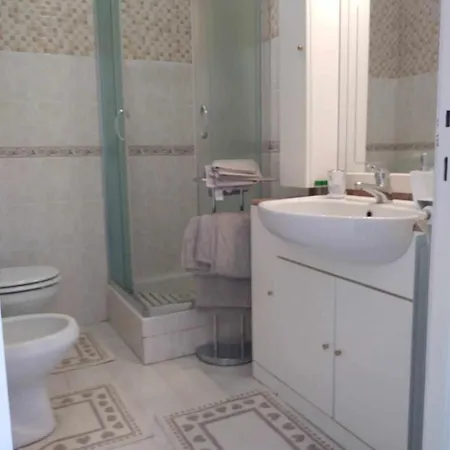 Frida شقة سانريمو